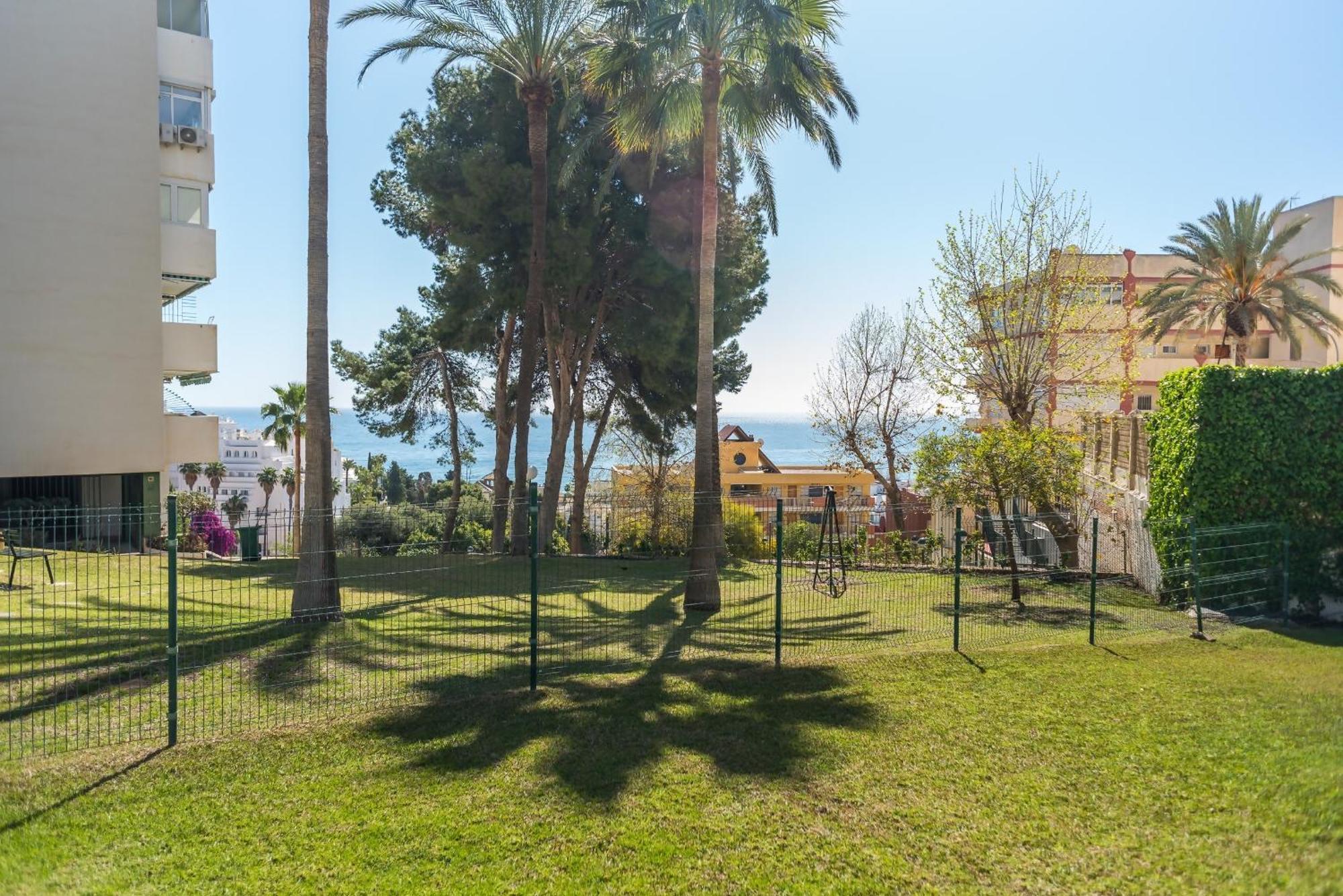 Torremolinos Yellow Fabuloso Andra エクステリア 写真